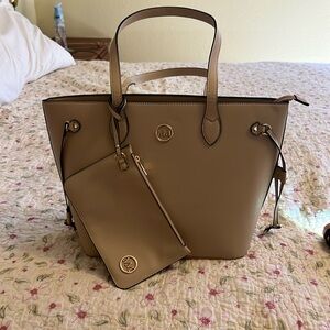 Marilyn Monroe large beige tote with clutch